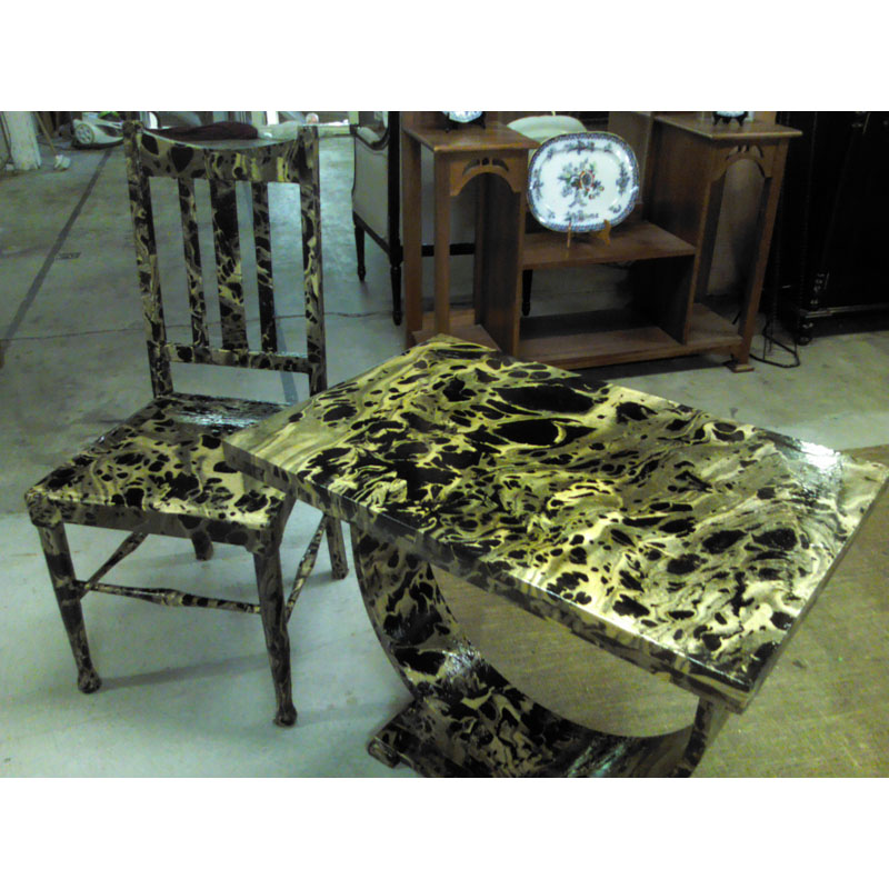 Momi Furniture